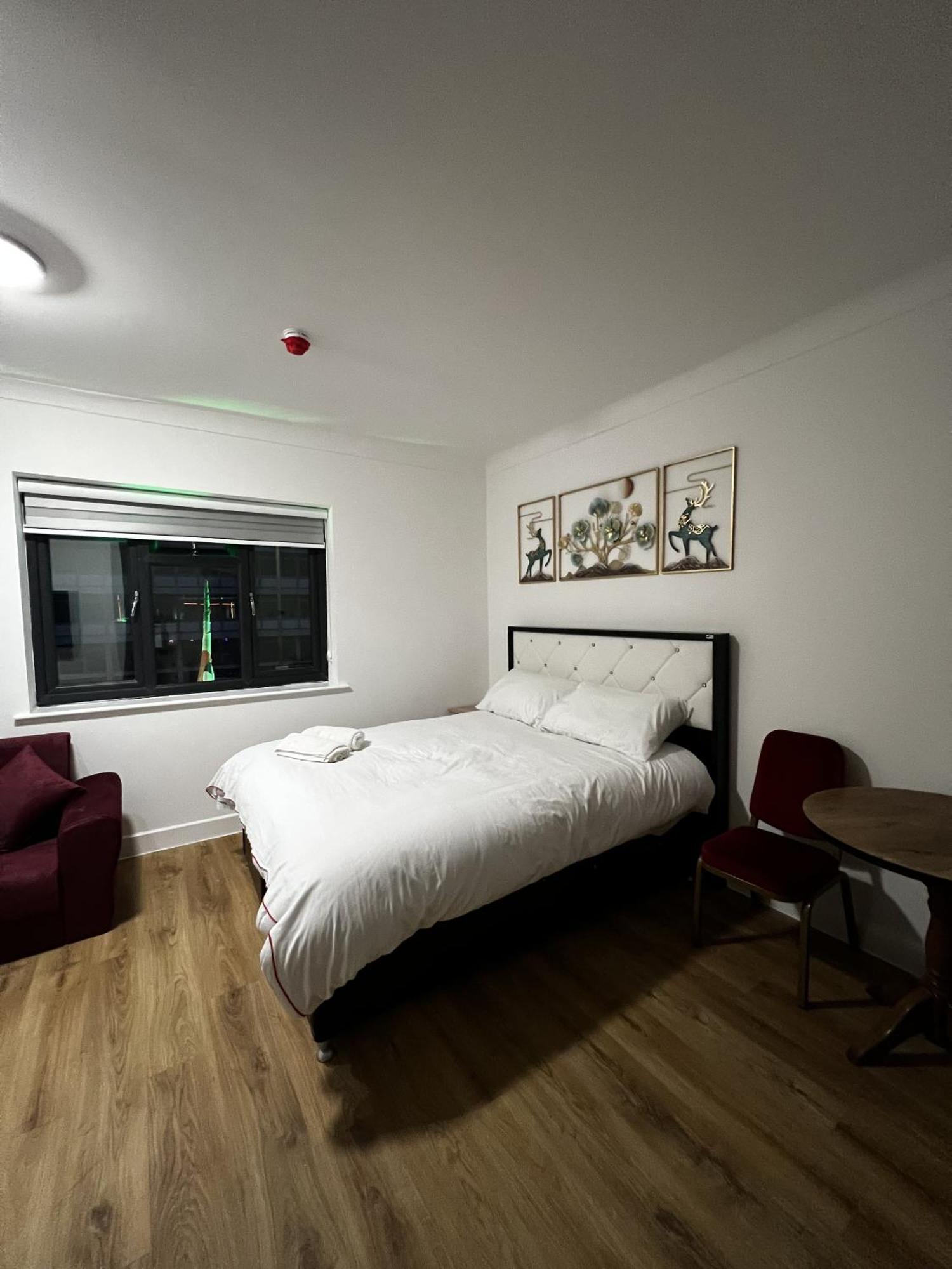 The Barrington Hotel New Barnet Dış mekan fotoğraf